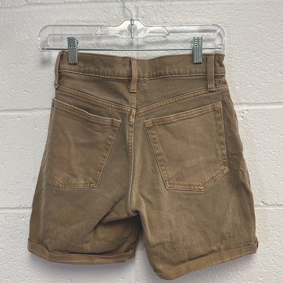 GAP Women's Brown Shorts - Picture 5 of 5